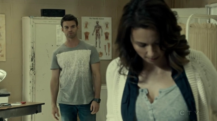 VampireDiariesWorld_dot_nl-SavingHope3x10-809.jpg