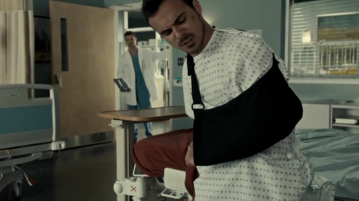 VampireDiariesWorld_dot_nl-SavingHope3x12-1239.jpg