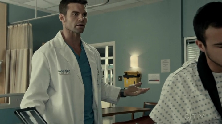 VampireDiariesWorld_dot_nl-SavingHope3x12-1245.jpg