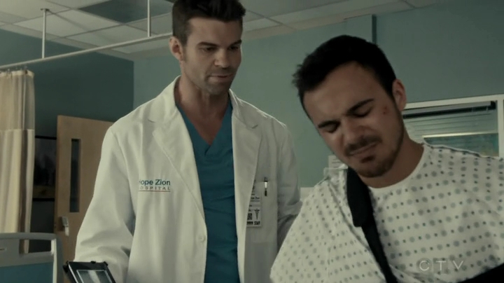 VampireDiariesWorld_dot_nl-SavingHope3x12-1246.jpg