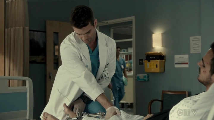 VampireDiariesWorld_dot_nl-SavingHope3x12-1431.jpg