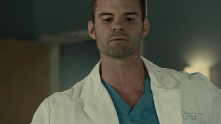 VampireDiariesWorld_dot_nl-SavingHope3x12-1453.jpg