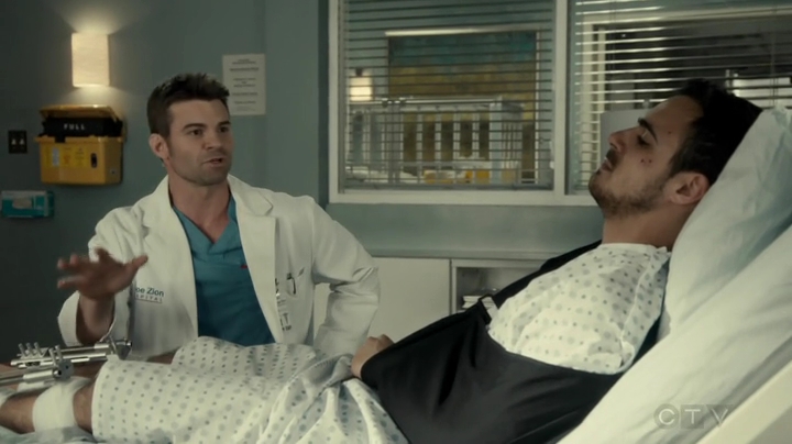 VampireDiariesWorld_dot_nl-SavingHope3x12-1490.jpg