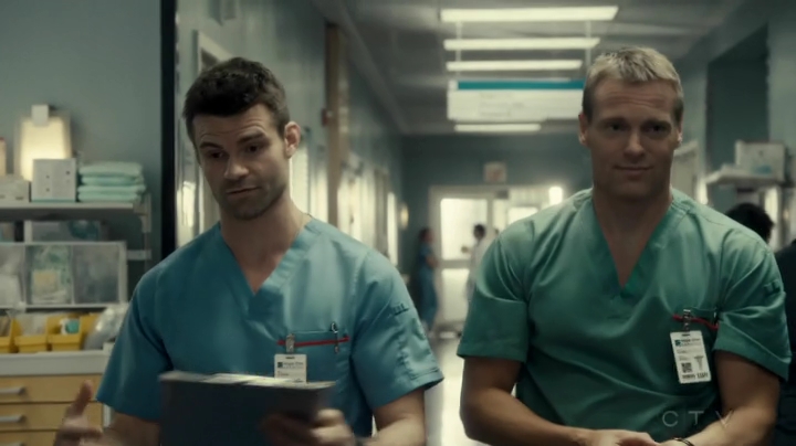 VampireDiariesWorld_dot_nl-SavingHope3x12-1940.jpg