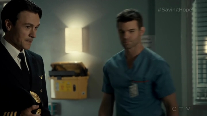 VampireDiariesWorld_dot_nl-SavingHope3x12-2081.jpg