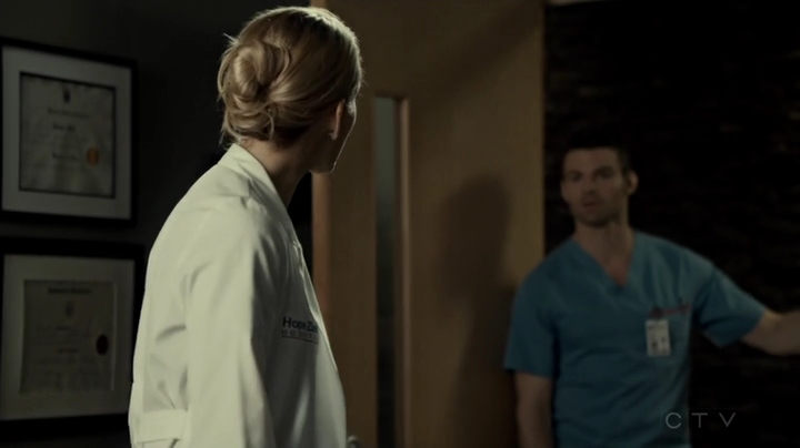 VampireDiariesWorld_dot_nl-SavingHope3x12-2298.jpg