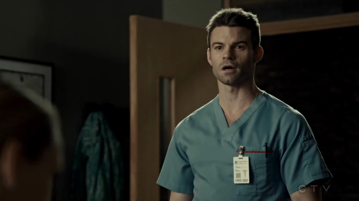 VampireDiariesWorld_dot_nl-SavingHope3x12-2309.jpg