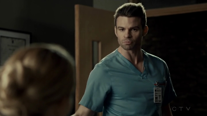 VampireDiariesWorld_dot_nl-SavingHope3x12-2359.jpg