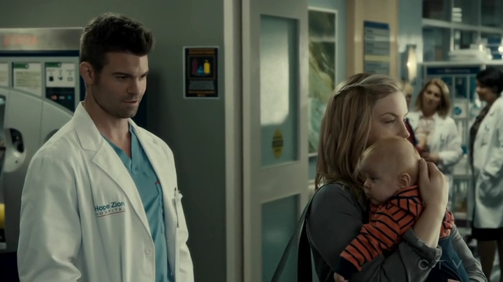 VampireDiariesWorld_dot_nl-SavingHope3x12-247.jpg