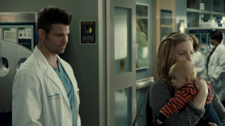 VampireDiariesWorld_dot_nl-SavingHope3x12-248.jpg