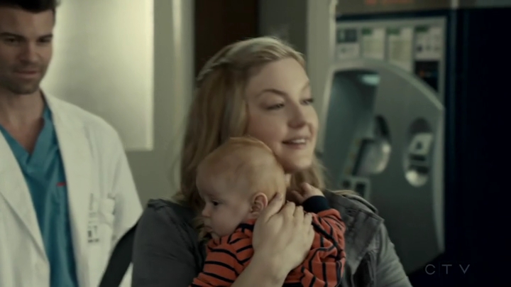 VampireDiariesWorld_dot_nl-SavingHope3x12-268.jpg