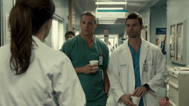 VampireDiariesWorld_dot_nl-SavingHope3x12-351.jpg