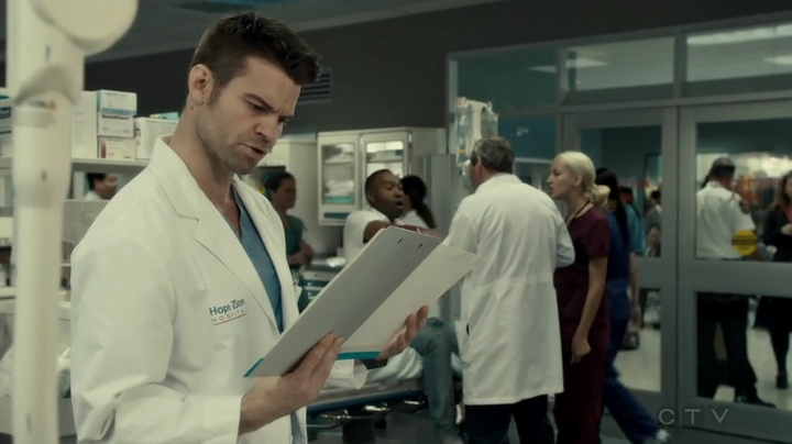 VampireDiariesWorld_dot_nl-SavingHope3x12-380.jpg