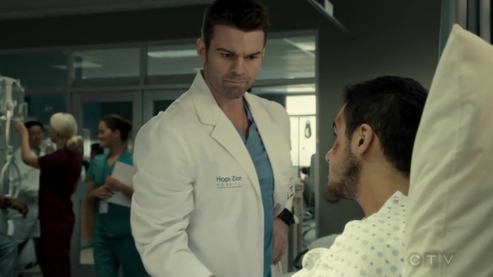 VampireDiariesWorld_dot_nl-SavingHope3x12-395.jpg