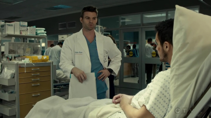 VampireDiariesWorld_dot_nl-SavingHope3x12-414.jpg