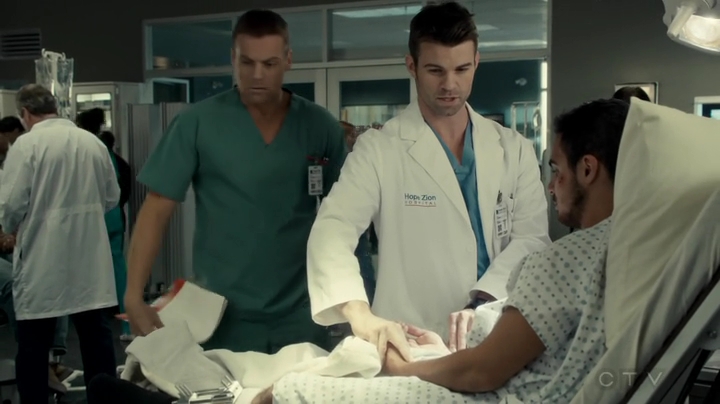 VampireDiariesWorld_dot_nl-SavingHope3x12-637.jpg