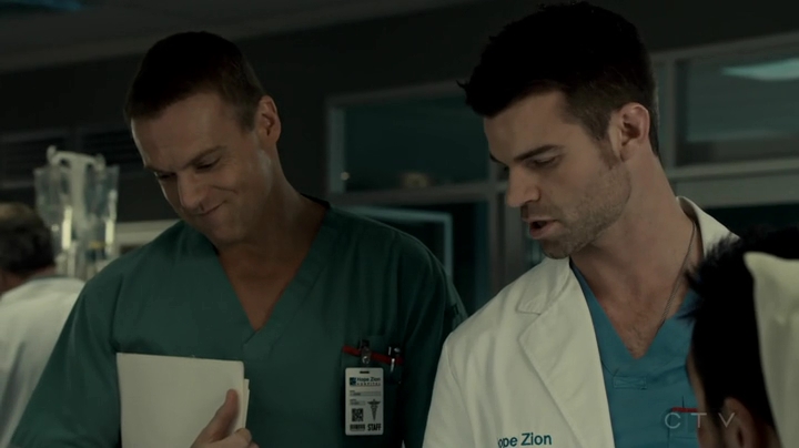 VampireDiariesWorld_dot_nl-SavingHope3x12-665.jpg