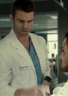 VampireDiariesWorld_dot_nl-SavingHope3x12-400.jpg