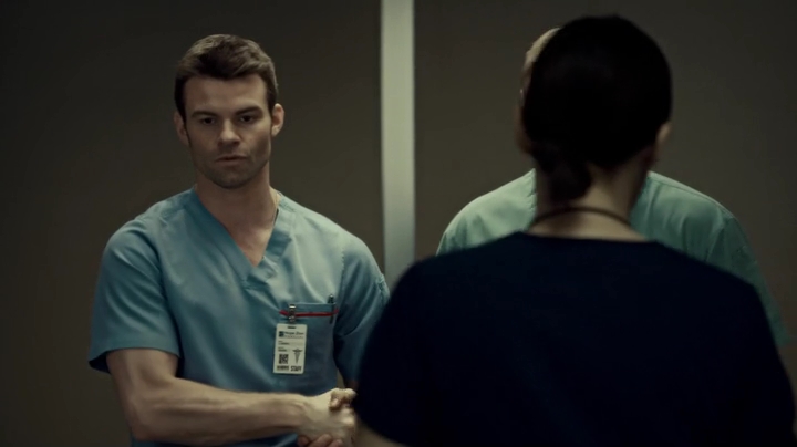 VampireDiariesWorld_dot_nl-SavingHope3x13-032.jpg