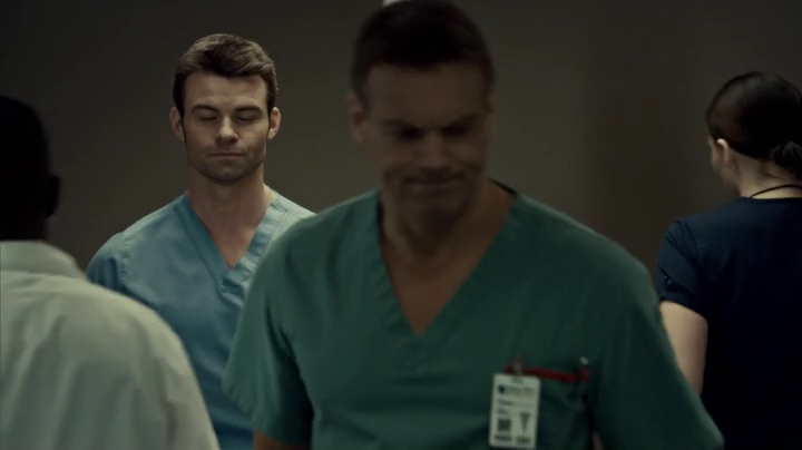 VampireDiariesWorld_dot_nl-SavingHope3x13-034.jpg