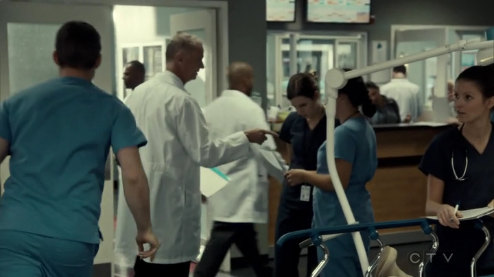 VampireDiariesWorld_dot_nl-SavingHope3x13-1086.jpg