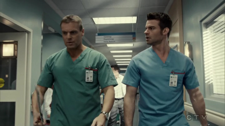 VampireDiariesWorld_dot_nl-SavingHope3x13-1104.jpg