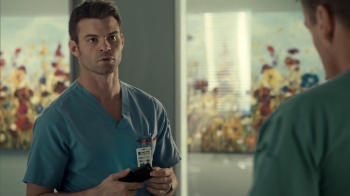 VampireDiariesWorld_dot_nl-SavingHope3x13-114.jpg