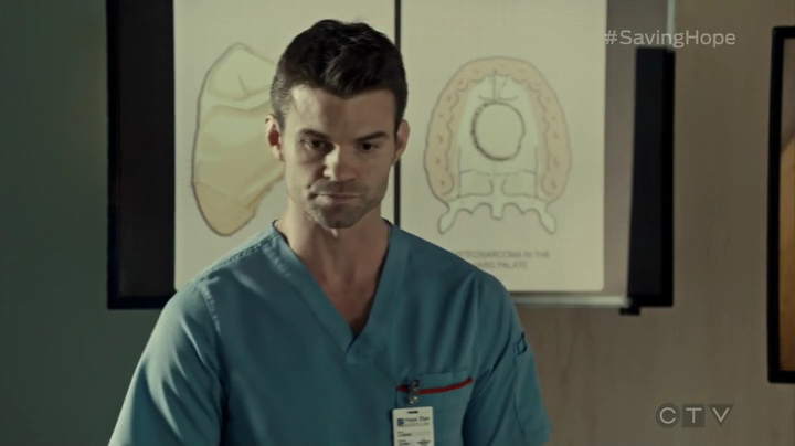 VampireDiariesWorld_dot_nl-SavingHope3x13-1317.jpg