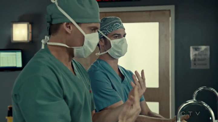 VampireDiariesWorld_dot_nl-SavingHope3x13-1514.jpg