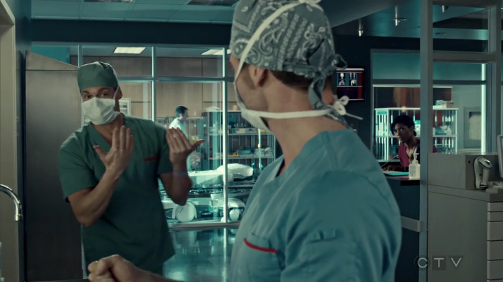 VampireDiariesWorld_dot_nl-SavingHope3x13-1517.jpg