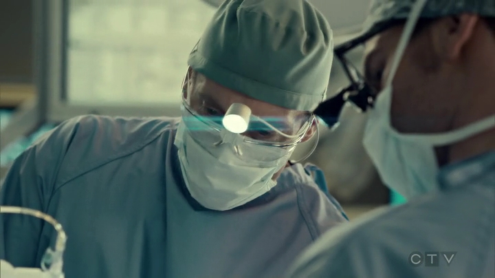 VampireDiariesWorld_dot_nl-SavingHope3x13-1753.jpg