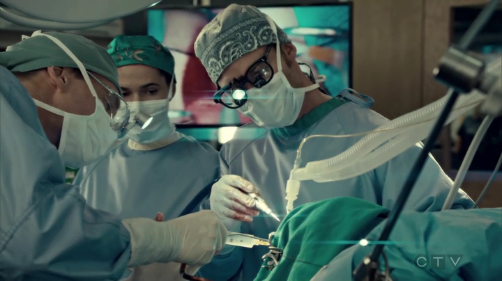 VampireDiariesWorld_dot_nl-SavingHope3x13-1761.jpg