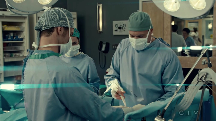 VampireDiariesWorld_dot_nl-SavingHope3x13-1974.jpg