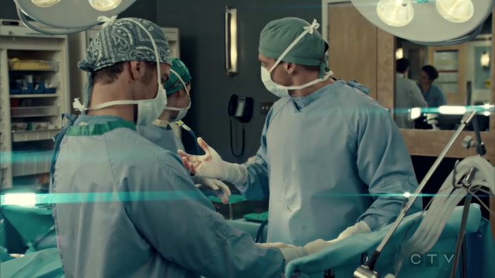 VampireDiariesWorld_dot_nl-SavingHope3x13-1977.jpg