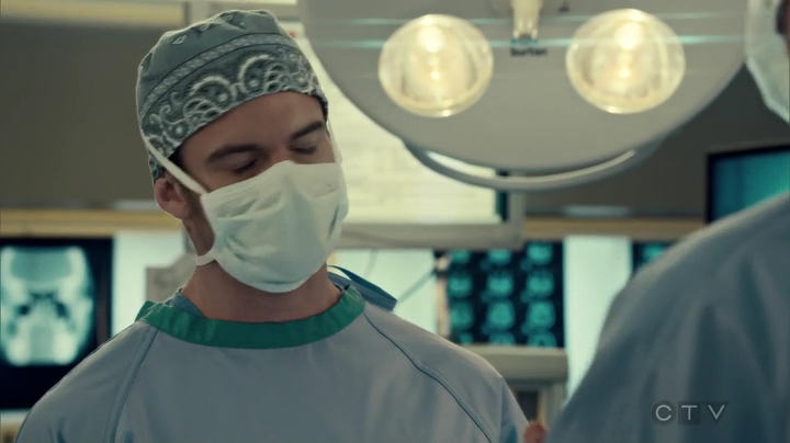 VampireDiariesWorld_dot_nl-SavingHope3x13-1997.jpg