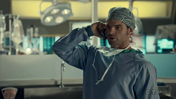 VampireDiariesWorld_dot_nl-SavingHope3x13-2031.jpg