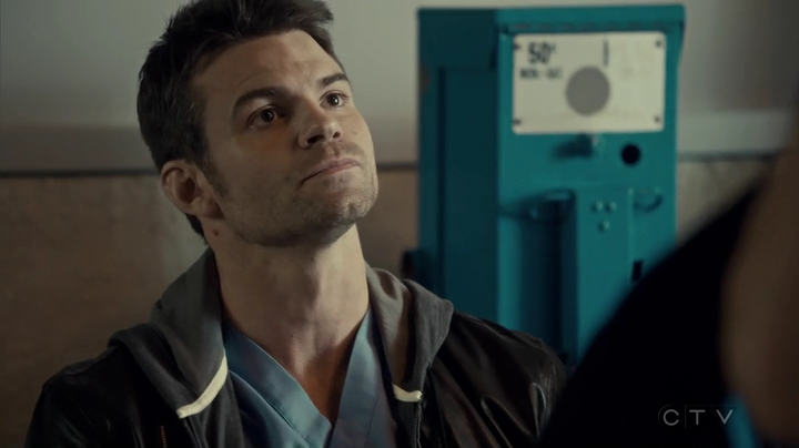 VampireDiariesWorld_dot_nl-SavingHope3x13-2347.jpg