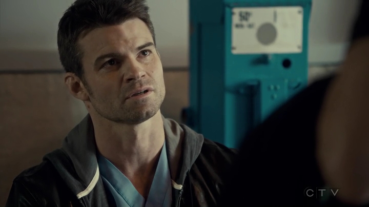 VampireDiariesWorld_dot_nl-SavingHope3x13-2386.jpg