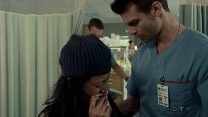 VampireDiariesWorld_dot_nl-SavingHope3x13-407.jpg