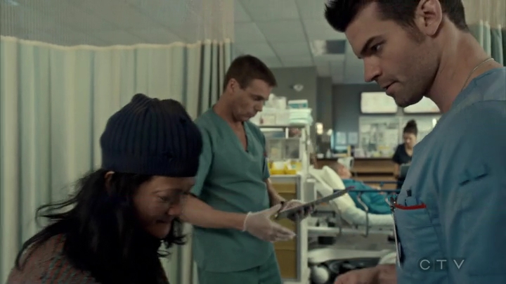 VampireDiariesWorld_dot_nl-SavingHope3x13-413.jpg