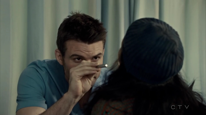 VampireDiariesWorld_dot_nl-SavingHope3x13-422.jpg