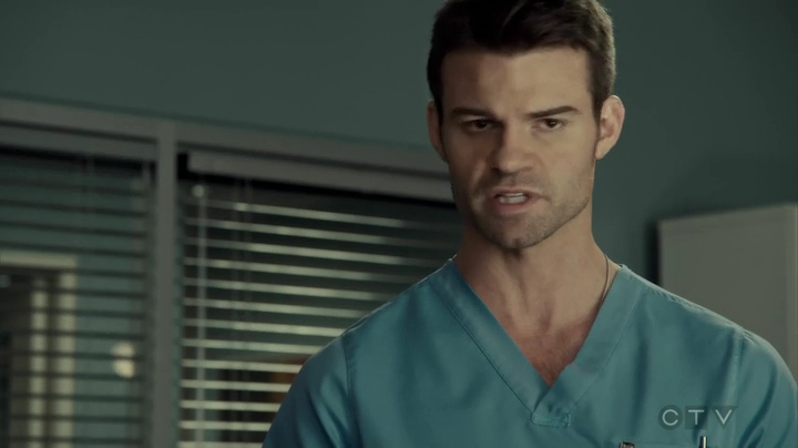 VampireDiariesWorld_dot_nl-SavingHope3x13-745.jpg