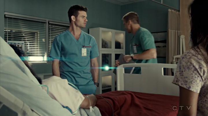 VampireDiariesWorld_dot_nl-SavingHope3x13-782.jpg