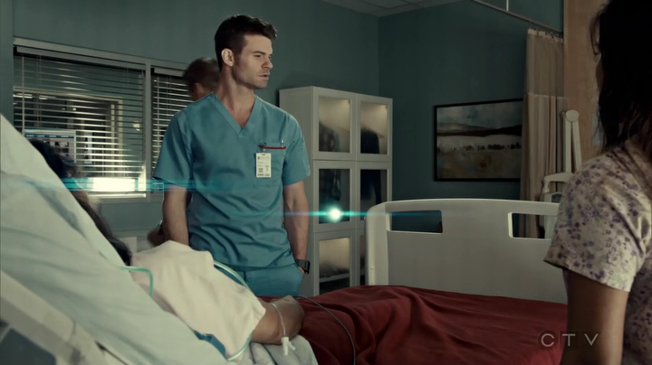 VampireDiariesWorld_dot_nl-SavingHope3x13-783.jpg