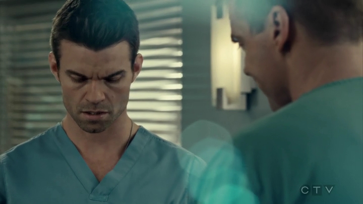 VampireDiariesWorld_dot_nl-SavingHope3x13-798.jpg