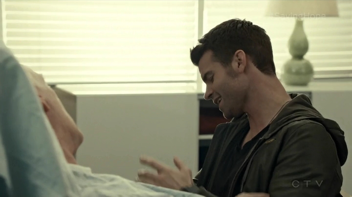 VampireDiariesWorld_dot_nl-SavingHope3x14-1156.jpg