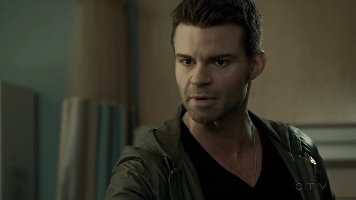 VampireDiariesWorld_dot_nl-SavingHope3x14-1212.jpg