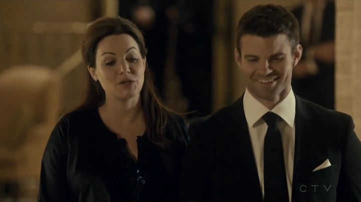 VampireDiariesWorld_dot_nl-SavingHope3x14-2251.jpg