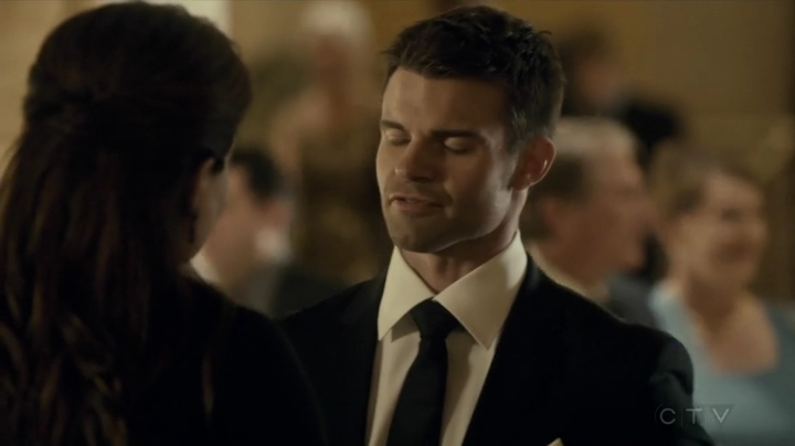 VampireDiariesWorld_dot_nl-SavingHope3x14-2262.jpg