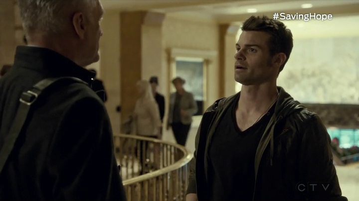 VampireDiariesWorld_dot_nl-SavingHope3x14-331.jpg